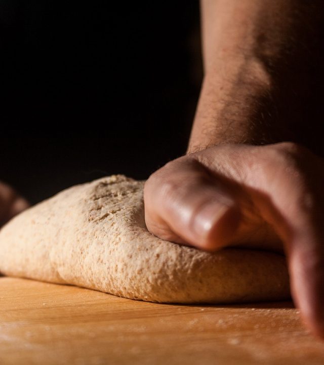 flour, dough, knead-4310465.jpg